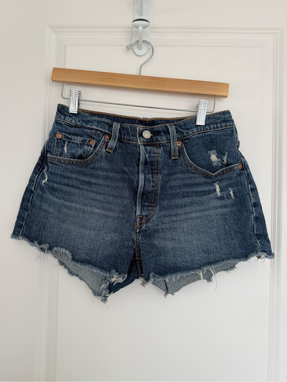 LEVI'S | 501 Denim Shorts - Size 28